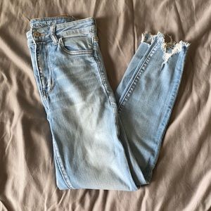 Blue HighWaisted Jean (NEXT LEVEL STRETCH)🤍